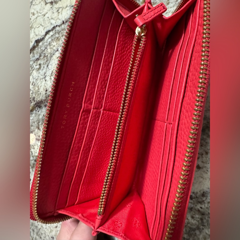 Tory Burch Red Zip-Around Pebbled Leather Wallet GUC - Picture 6 of 9